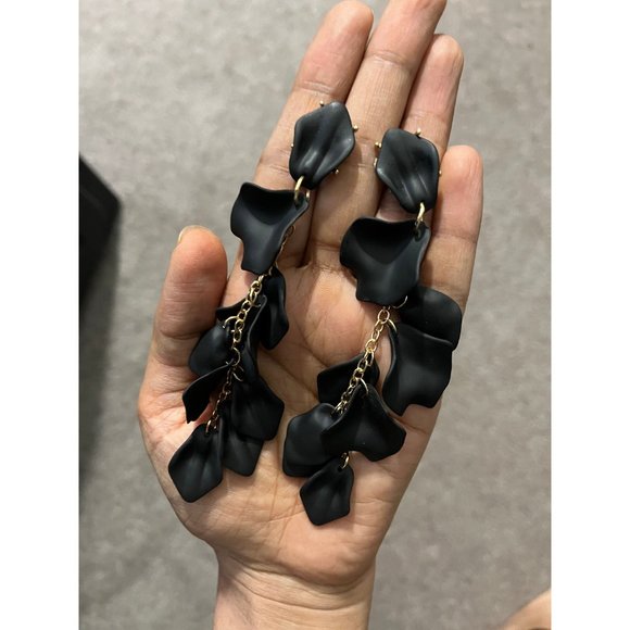 Black flower earrings , black leaf earrings , black acrylic earrings , large big - Picture 8 of 9